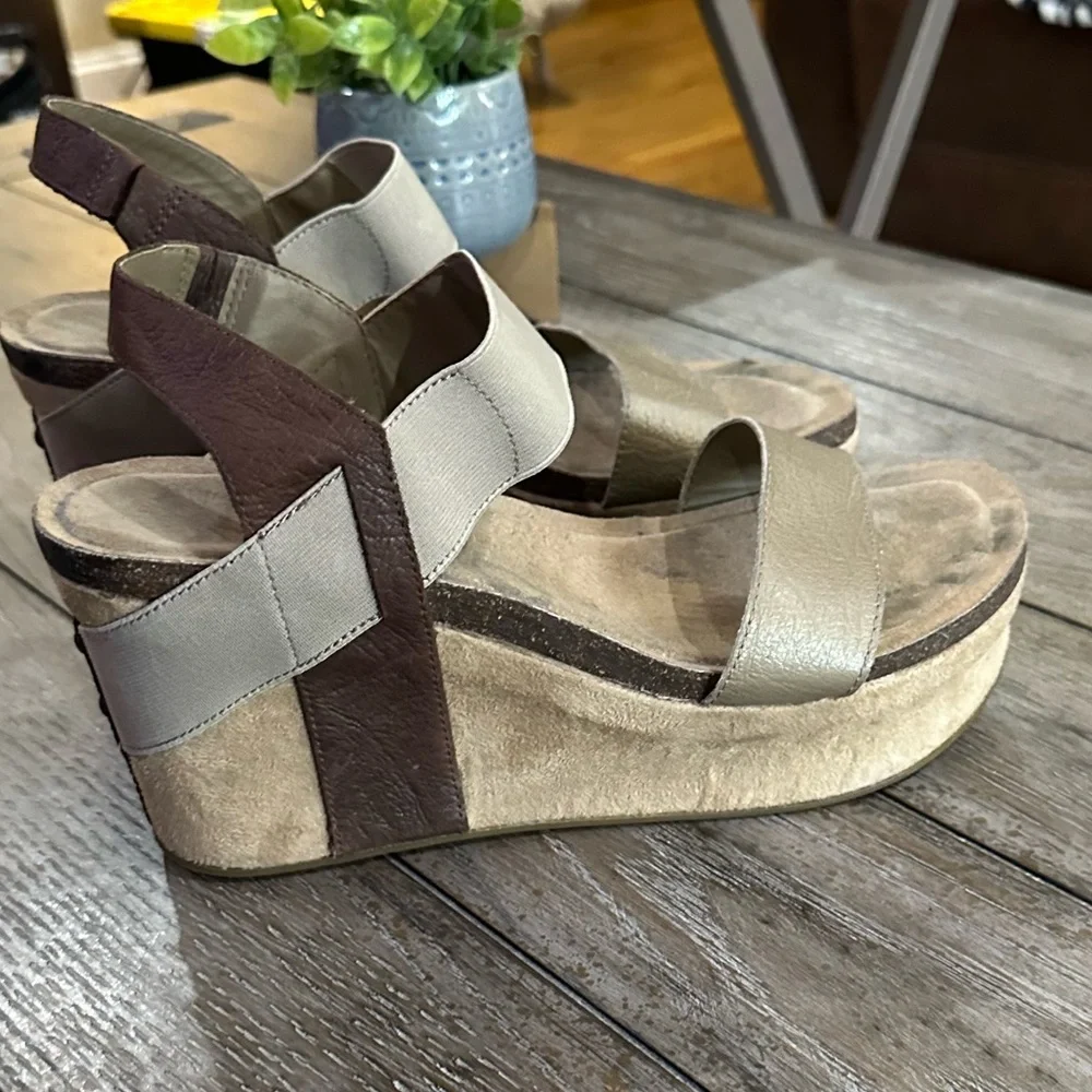 otbt Bushnell Sandals - Picture 4 of 15